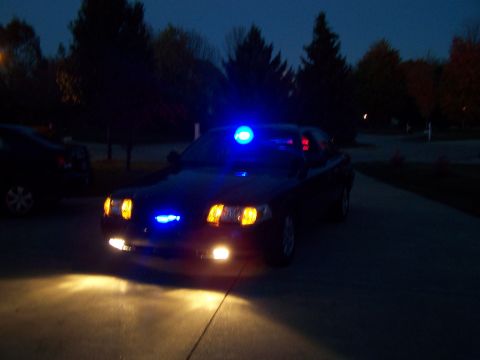 2003 Ford Crown Victoria photo