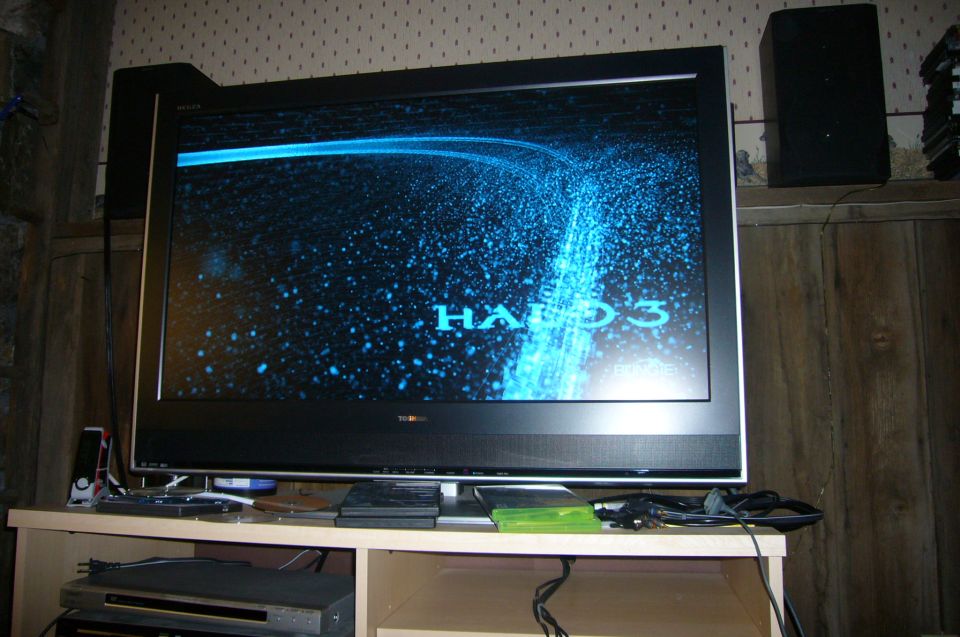 Halo 3 in 1080i on a Toshiba 42HL67.
