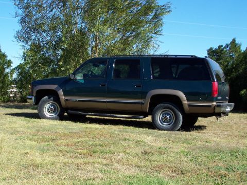 1995 Ford Bronco - This SUV is a 1995 model, identified by its body style and trim.