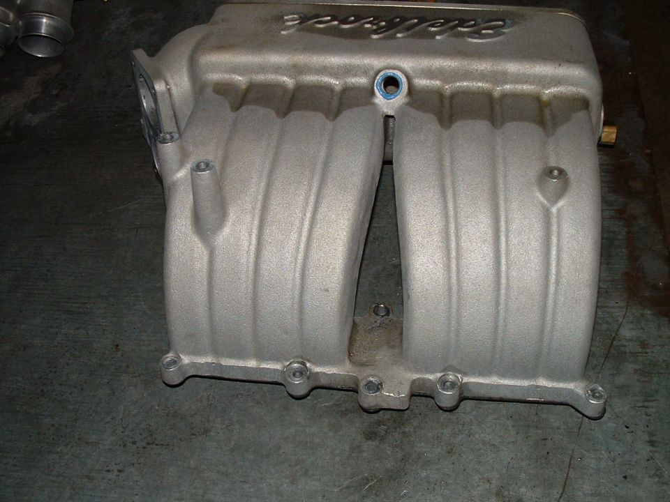Edelbrock intake manifold with ribbed runners and mounting holes