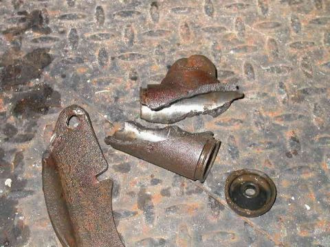 1990 Ford Bronco - Broken wheel cylinder