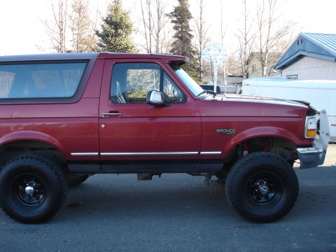 1996 Ford Bronco photo