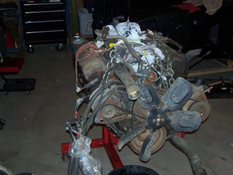 1979 Ford F-150 - This engine is mounted on a stand, ready for work or transport.