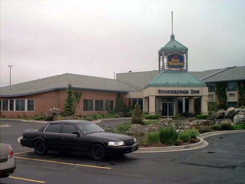 2000 Ford Crown Victoria - Black 2000 Ford Crown Victoria parked outside the Stoneridge Inn, a Best Western hotel.