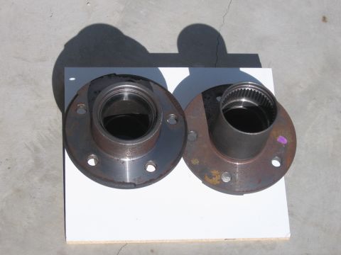 1996 Ford Bronco - Front Hubs