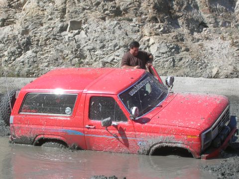 1985 Ford Bronco - and of course my stuck.