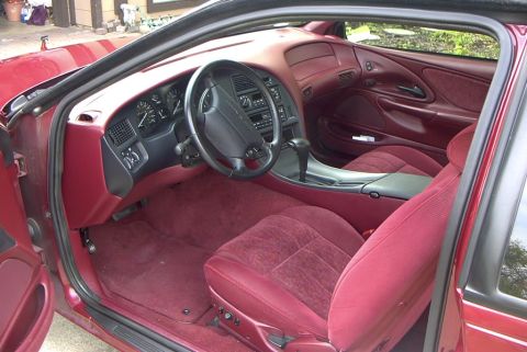 1995 Ford Thunderbird photo