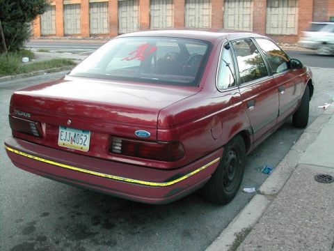 1991 Ford Taurus photo