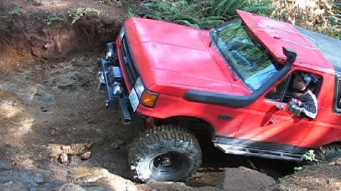 1996 Ford Bronco - Waterfall Approach - John (11/03/2007)