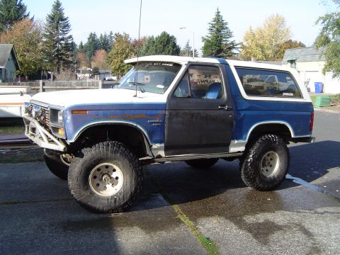 1978 Ford Bronco - Went to help Todd load the bronco