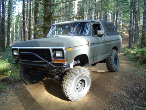 1978 Ford Bronco - Little flex