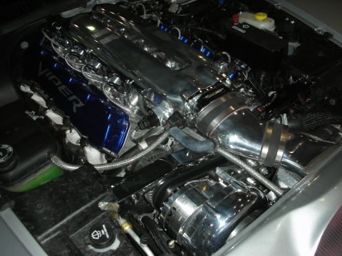 Polished V10 engine with blue Viper valve covers and large intake tubing