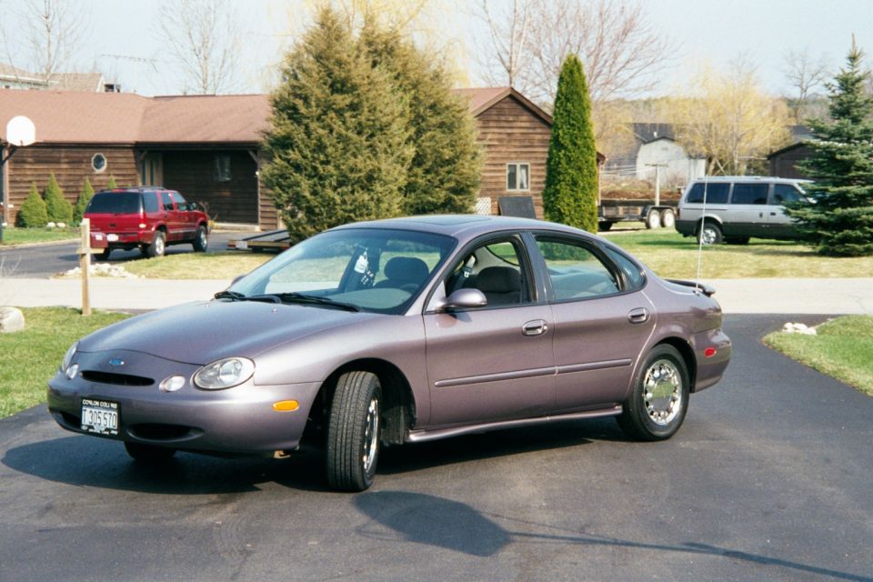 1996 Ford Taurus “Biohazard”