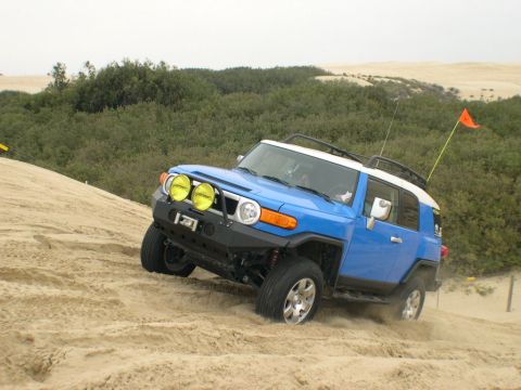 2007 Toyota FJ Cruiser - Fjamming Headed over the top.