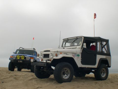 2007 Toyota FJ Cruiser - The Old school & the New school!