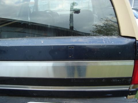 1990 Ford Bronco - no flash top of gate