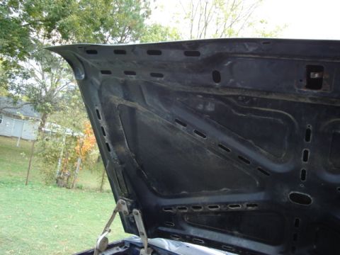 1990 Ford Bronco - hood ding