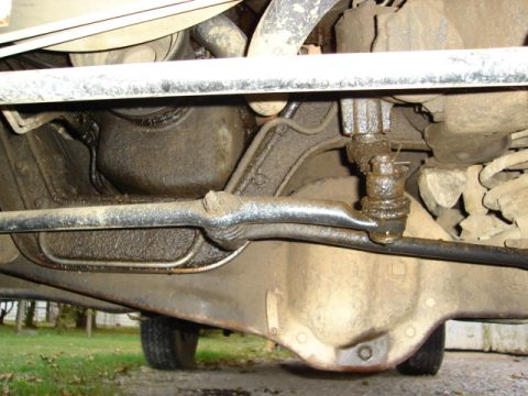 1990 Ford Bronco - flash under front ifs 44