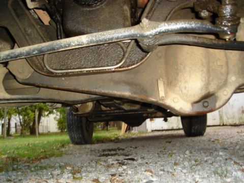 1990 Ford Bronco - front under again.