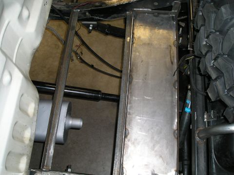 1986 Toyota Hilux - A custom metal storage box and shock absorber are visible, suggesting aftermarket modifications.