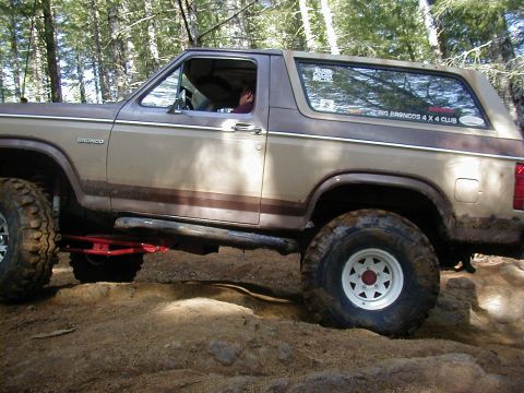 1994 Ford Explorer - This modified Ford Bronco navigates a challenging off-road course.