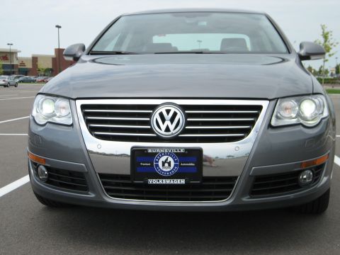 2006 Volkswagen Passat - Passat Front View