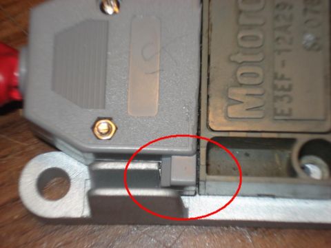 1986 Ford Bronco - I did it that way so the fins will keep the connector in place avoiding disconnection