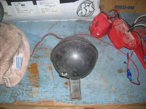 1985 Ford Bronco - plastic vacuum canister for 1985