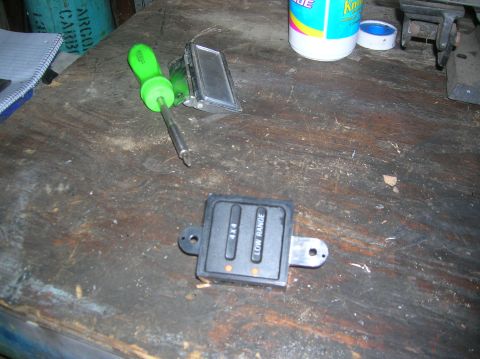 1985 Ford Bronco - 4x4 switch