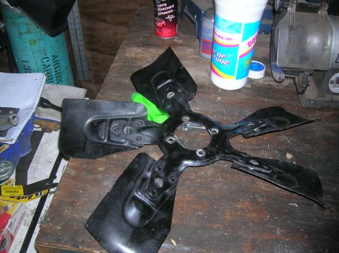 1985 Ford Bronco - factory fan blade carb model.