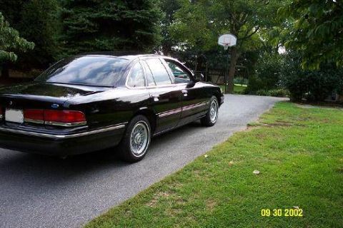 1997 Ford Crown Victoria - Sweet