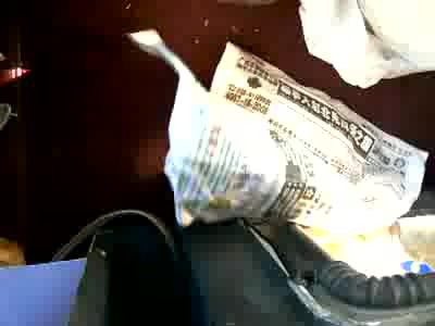 2006 Ford E350 - Testing a newspaper on my sub port.