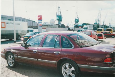 1992 Ford Crown Victoria photo