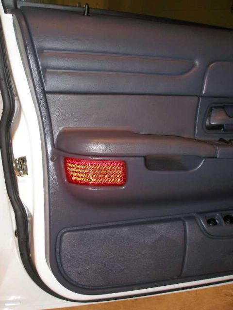 2001 Ford Crown Victoria - No P71s, since 1997 have factory-installed door courtesy lamps. To install courtesy lamps in 2001 to 2002 P71s, one must perform a few modi…