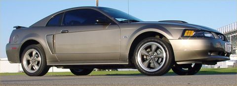 2002 Ford Mustang photo