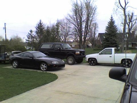1995 Ford Bronco - drive way