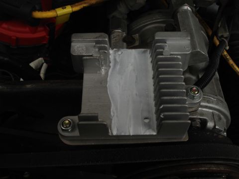 1986 Ford Bronco - Some grease in the heat sink