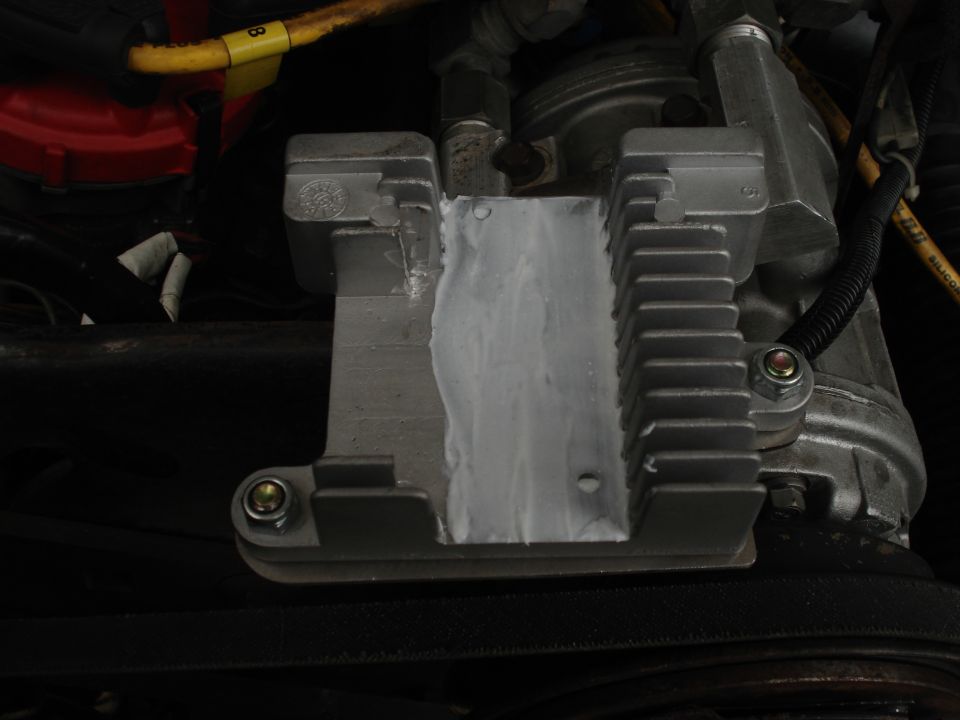 Some grease in the heat sink