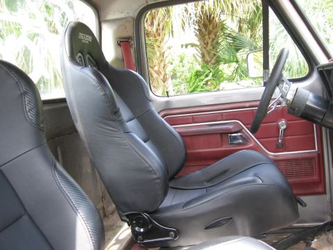 1979 Ford F-150 - Aftermarket racing seats have replaced the original ones in this truck's interior.