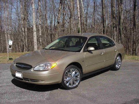 2001 Ford Taurus - bling bling