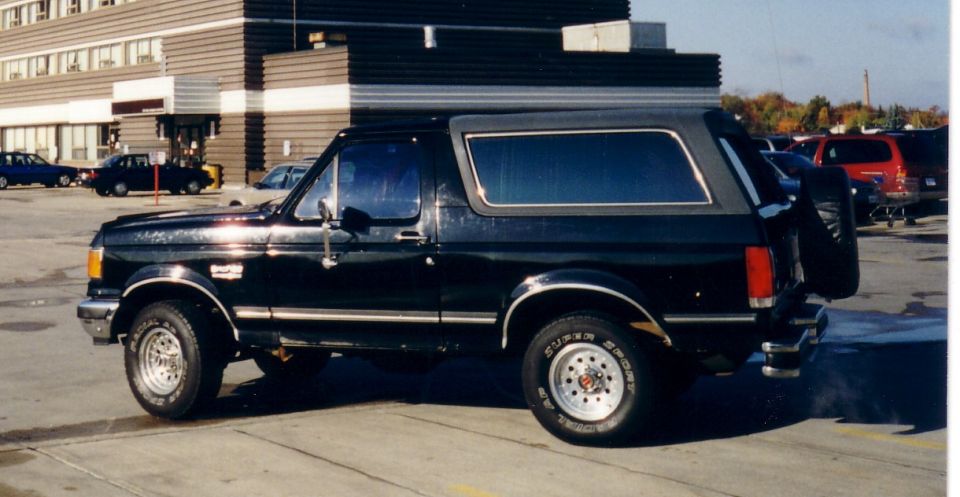 1990 Ford Bronco “Betts”