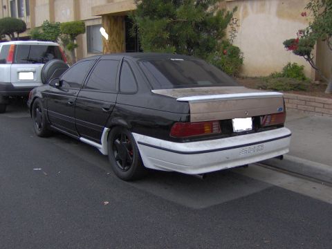 1991 Ford Taurus photo