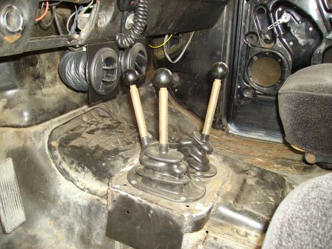 1978 Ford Bronco - Triple Stick for Dual Transfercases
