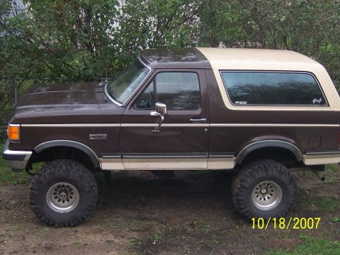 1988 Ford Bronco photo