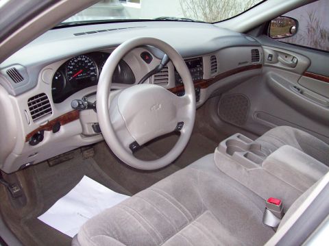 2001 Chevrolet Impala photo