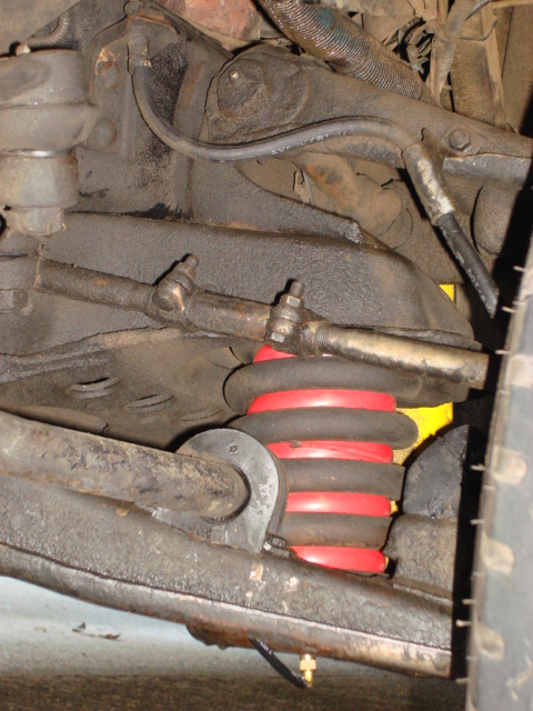 1983 Ford Bronco - here is the new bag in place and ready for the air line.
