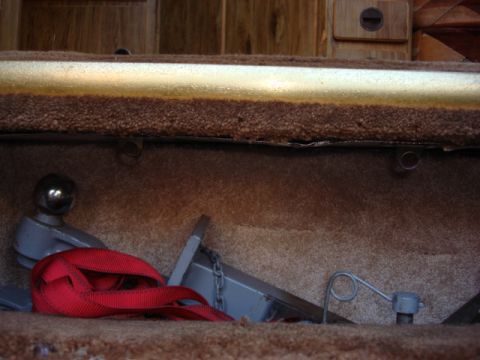 1983 Ford Bronco - a shot of the worn out without the boxes