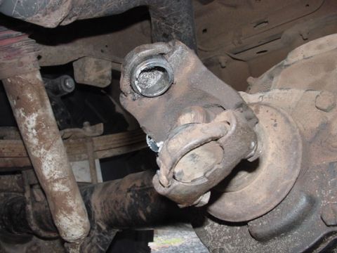 1979 Ford Bronco - The universal joint on the driveshaft appears to be damaged and worn out.