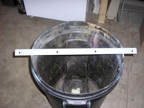 1996 Ford Bronco - light bracket in primer