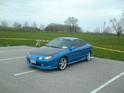 2000 Ford Escort photo